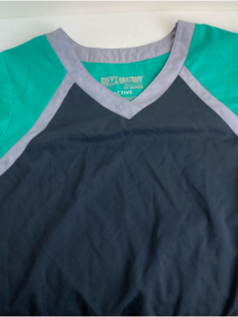 Greys Anatomy Active Scrub Top M Teal Gray Nurse woman’s medical - Picture 4 of 12